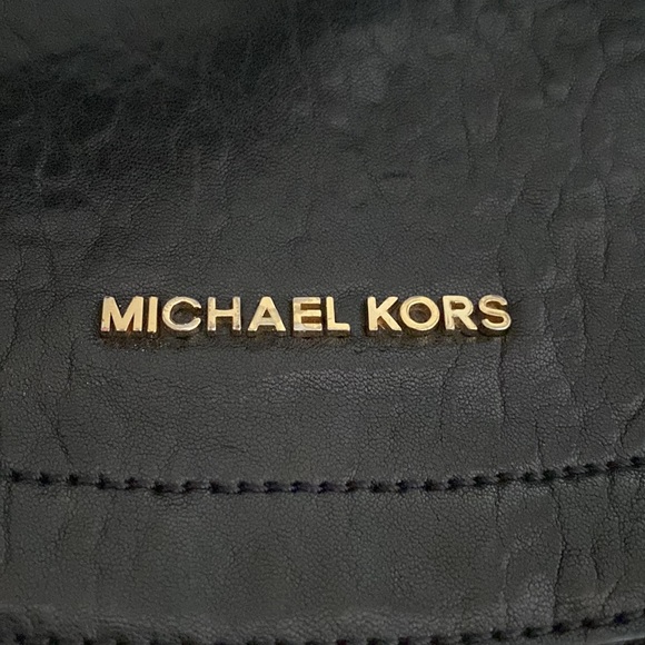 MICHAEL KORS BLACK LEATHER CROSSBODY - Picture 9 of 9